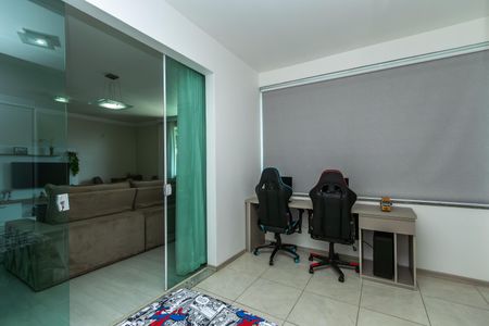 Apartamento à venda com 200m², 3 quartos e 6 vagasQuarto