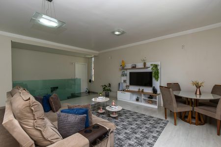 Sala de apartamento à venda com 3 quartos, 200m² em Heliópolis, Belo Horizonte
