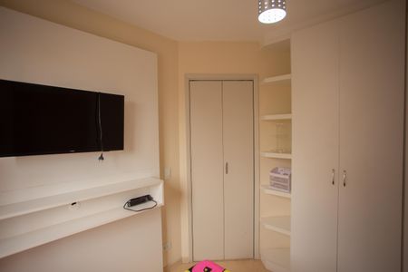 Apartamento à venda com 72m², 3 quartos e 2 vagasQuarto 2