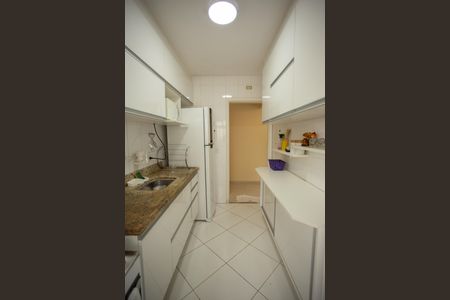 Apartamento à venda com 72m², 3 quartos e 2 vagasCozinha