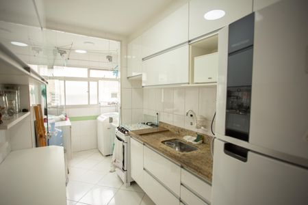 Apartamento à venda com 72m², 3 quartos e 2 vagasCozinha