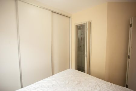 Apartamento à venda com 72m², 3 quartos e 2 vagasSuíte