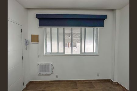 Apartamento à venda com 37m², 1 quarto e sem vagaSala