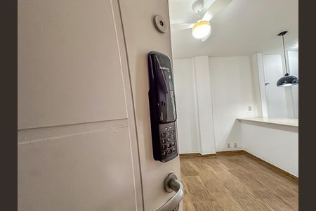 Apartamento à venda com 37m², 1 quarto e sem vagaEntrada