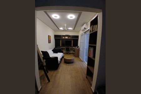 Casa à venda com 130m², 3 quartos e 3 vagas Casa à venda com 130m², 3 quartos e 3 vagasEscritório