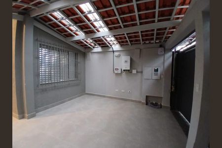 Casa à venda com 130m², 3 quartos e 3 vagas Casa à venda com 130m², 3 quartos e 3 vagasGaragem