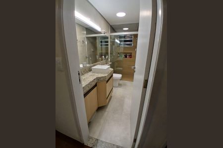 Casa à venda com 130m², 3 quartos e 3 vagas Casa à venda com 130m², 3 quartos e 3 vagasBanheiro 1