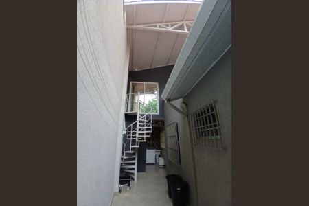 Casa à venda com 130m², 3 quartos e 3 vagas Casa à venda com 130m², 3 quartos e 3 vagasÁrea Externa