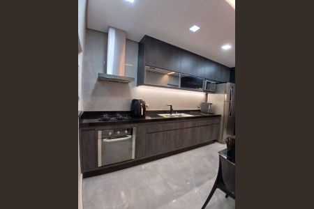 Casa à venda com 130m², 3 quartos e 3 vagas Casa à venda com 130m², 3 quartos e 3 vagasCozinha