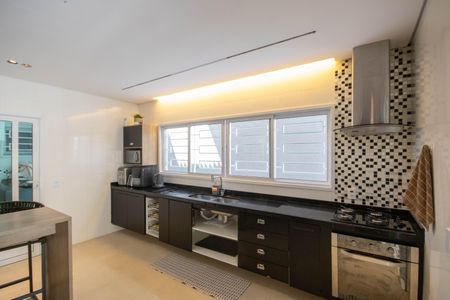 Casa para alugar com 350m², 3 quartos e 4 vagasCozinha