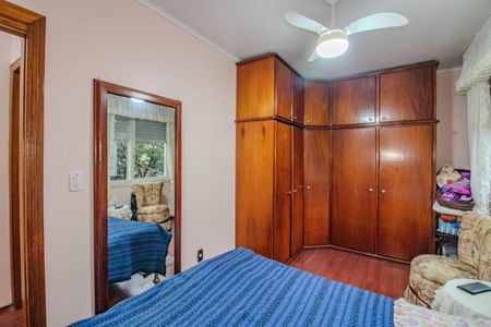 Quarto  de apartamento à venda com 2 quartos, 56m² em São João, Porto Alegre
