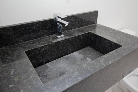 Apartamento à venda com 73m², 3 quartos e 1 vaga Apartamento à venda com 73m², 3 quartos e 1 vagaBanheiro Social