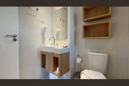 Apartamento à venda com 32m², 1 quarto e sem vaga Apartamento à venda com 32m², 1 quarto e sem vagaBanheiro da Suíte