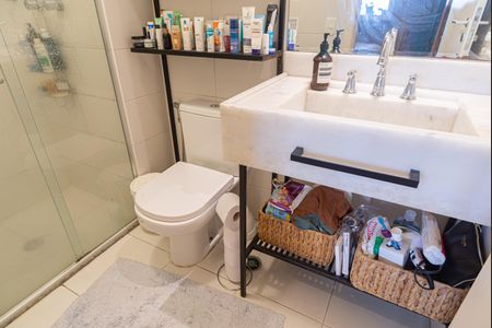 Apartamento à venda com 55m², 1 quarto e 1 vaga Apartamento à venda com 55m², 1 quarto e 1 vagaBanheiro da Suíte