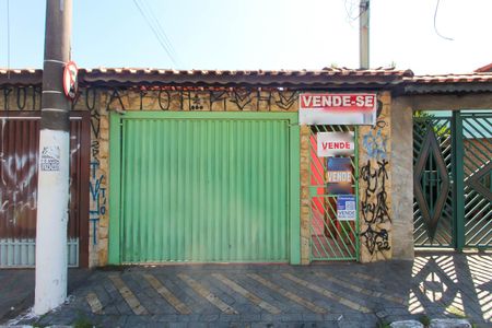 Casa à venda com 250m², 3 quartos e 3 vagasFachada