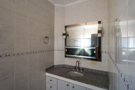 Casa à venda com 250m², 3 quartos e 3 vagasBanheiro da Suíte