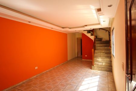 Casa à venda com 250m², 3 quartos e 3 vagasSala