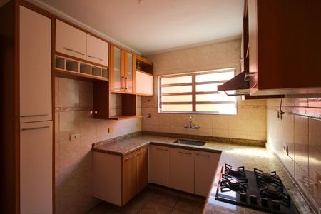 Casa à venda com 250m², 3 quartos e 3 vagasCozinha