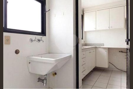 Apartamento para alugar com 156m², 4 quartos e 3 vagasÁrea de Serviço