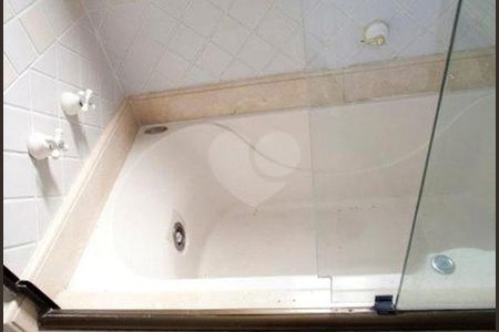 Banheiro da Suíte de apartamento para alugar com 4 quartos, 156m² em Jardim Paulista, São Paulo