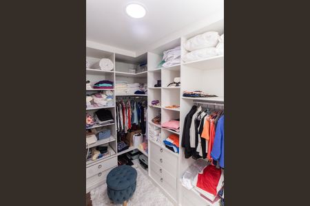Apartamento à venda com 115m², 2 quartos e 2 vagasSuíte 1 - Closet