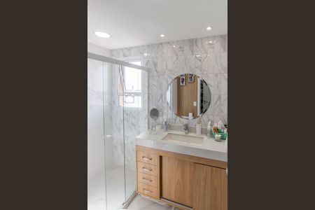 Apartamento à venda com 115m², 2 quartos e 2 vagasBanheiro da Suíte 1