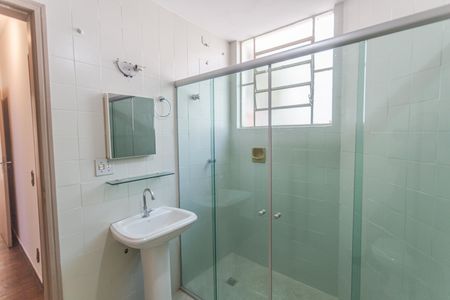 Apartamento à venda com 81m², 3 quartos e 1 vagaBanheiro Social