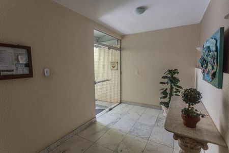 Apartamento à venda com 81m², 3 quartos e 1 vagaHall de entrada