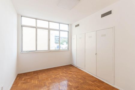 Apartamento à venda com 170m², 3 quartos e 1 vagaQuarto 1