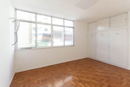 Apartamento à venda com 170m², 3 quartos e 1 vagaSuíte