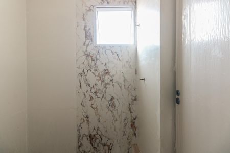 Apartamento à venda com 48m², 2 quartos e 1 vaga Apartamento à venda com 48m², 2 quartos e 1 vagaBanheiro