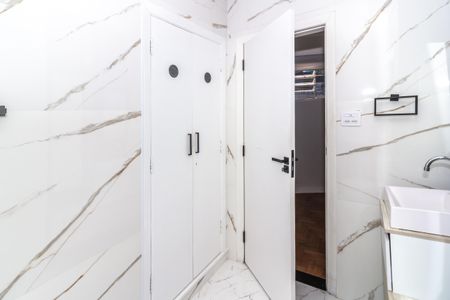 Apartamento para alugar com 55m², 1 quarto e sem vagaBanheiro