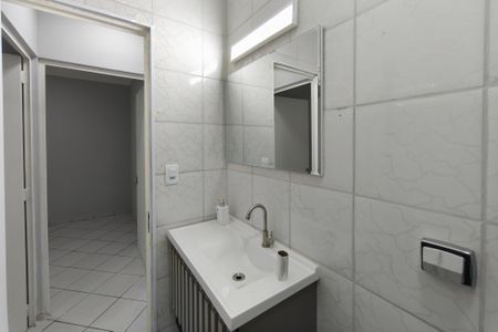 Casa à venda com 140m², 2 quartos e 4 vagasBanheiro