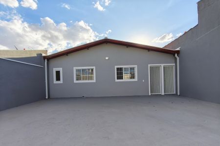 Casa à venda com 140m², 2 quartos e 4 vagasGaragem