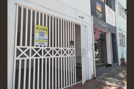 Casa para alugar com 100m², 3 quartos e 1 vaga Casa para alugar com 100m², 3 quartos e 1 vagaFachada