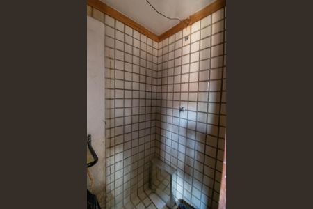 Casa para alugar com 1002m², 4 quartos e 6 vagasBanheiro de serviço