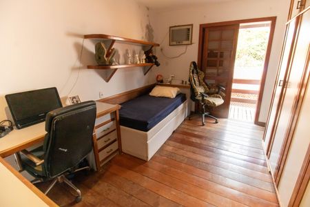 Casa para alugar com 1002m², 4 quartos e 6 vagasSuíte 3