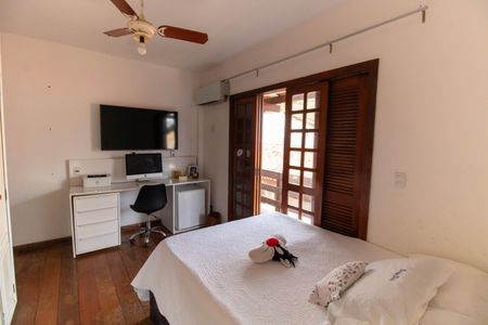 Casa para alugar com 1002m², 4 quartos e 6 vagasSuíte 1