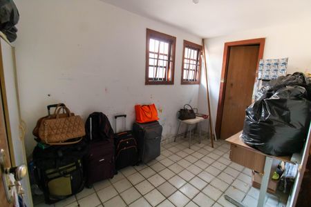 Casa para alugar com 1002m², 4 quartos e 6 vagasQuarto de Serviço