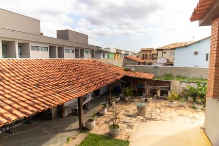 Casa para alugar com 1002m², 4 quartos e 6 vagasVista da Suíte 1