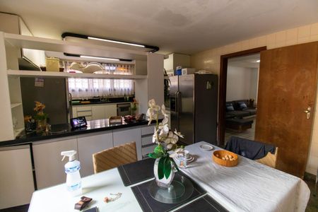 Casa para alugar com 1002m², 4 quartos e 6 vagasCozinha