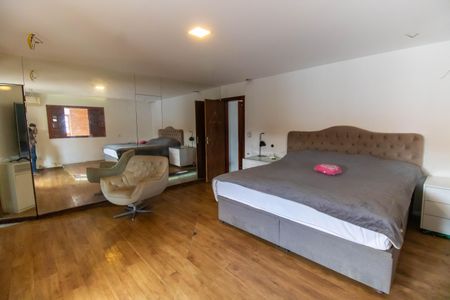 Casa para alugar com 1002m², 4 quartos e 6 vagasSuíte 4