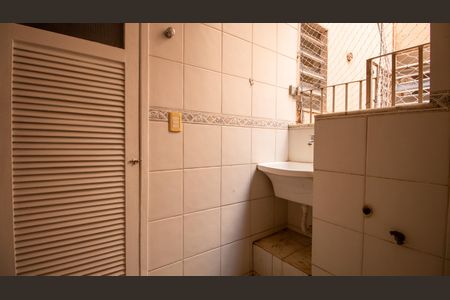 Apartamento à venda com 68m², 2 quartos e 1 vagaÁrea de Serviço
