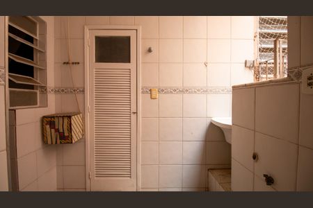 Apartamento à venda com 68m², 2 quartos e 1 vagaÁrea de Serviço