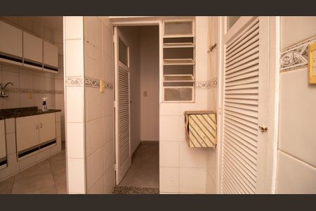 Apartamento à venda com 68m², 2 quartos e 1 vagaÁrea de Serviço