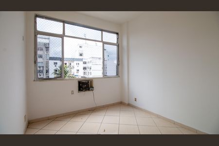 Apartamento à venda com 68m², 2 quartos e 1 vagaQuarto 2