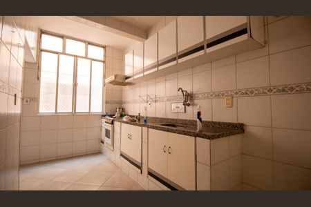 Apartamento à venda com 68m², 2 quartos e 1 vagaCozinha
