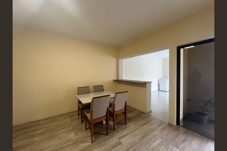 Casa de condomínio à venda com 120m², 2 quartos e 5 vagasSala de Jantar