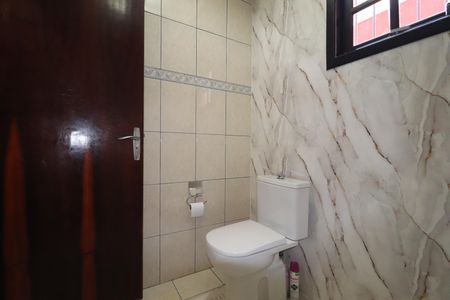 Casa à venda com 180m², 3 quartos e 2 vagasBanheiro 3