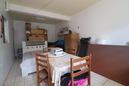 Casa à venda com 180m², 3 quartos e 2 vagasEdícula - Quarto